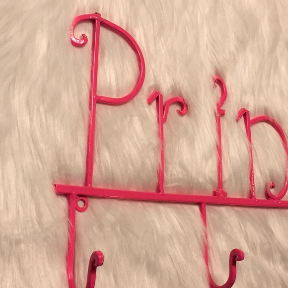 Pink Princess 5 Hook Hanger - Picture 3 of 12